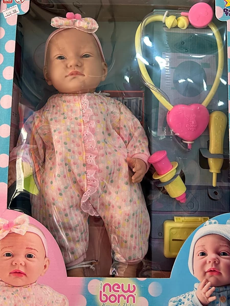 Boneca New Born Kit Cuidados