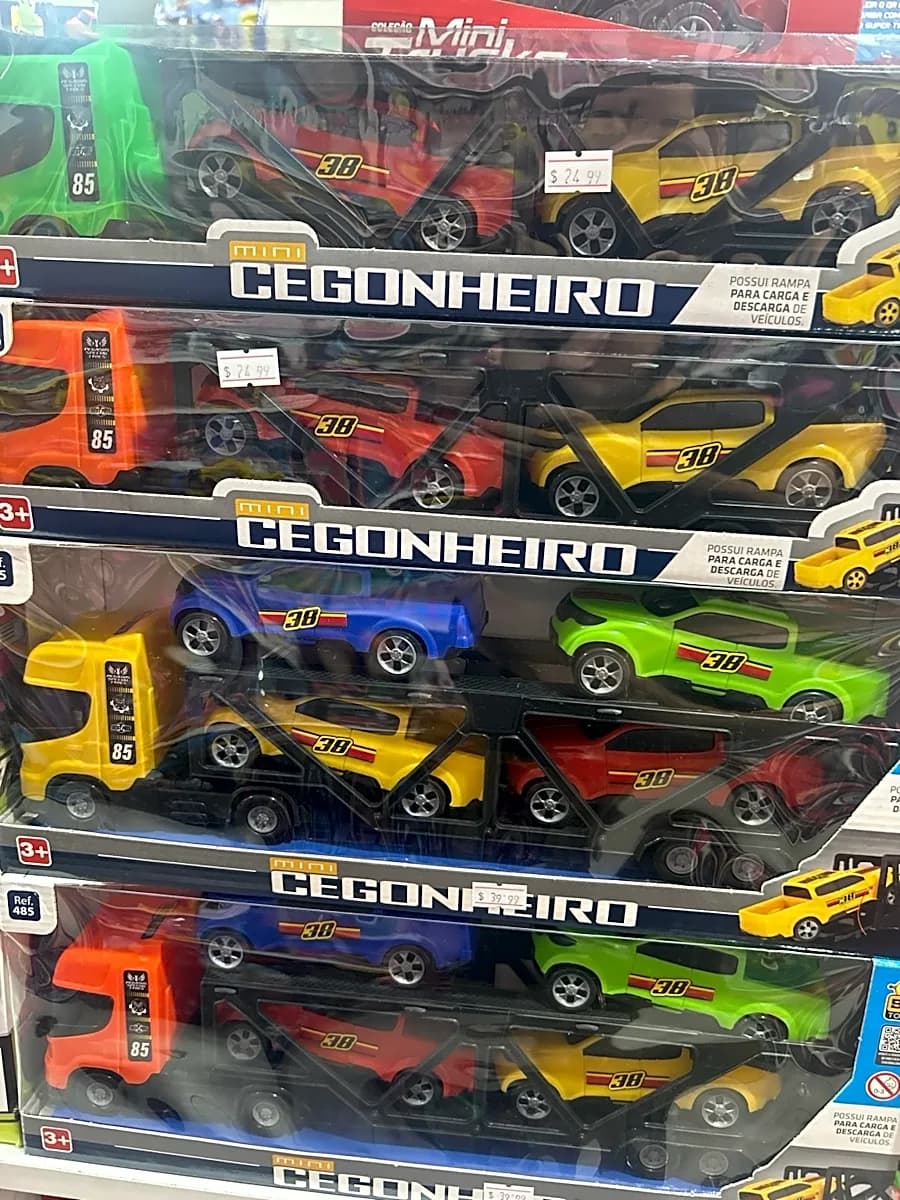 Caminhão Mini Cegonheiro com 4 Carrinhos