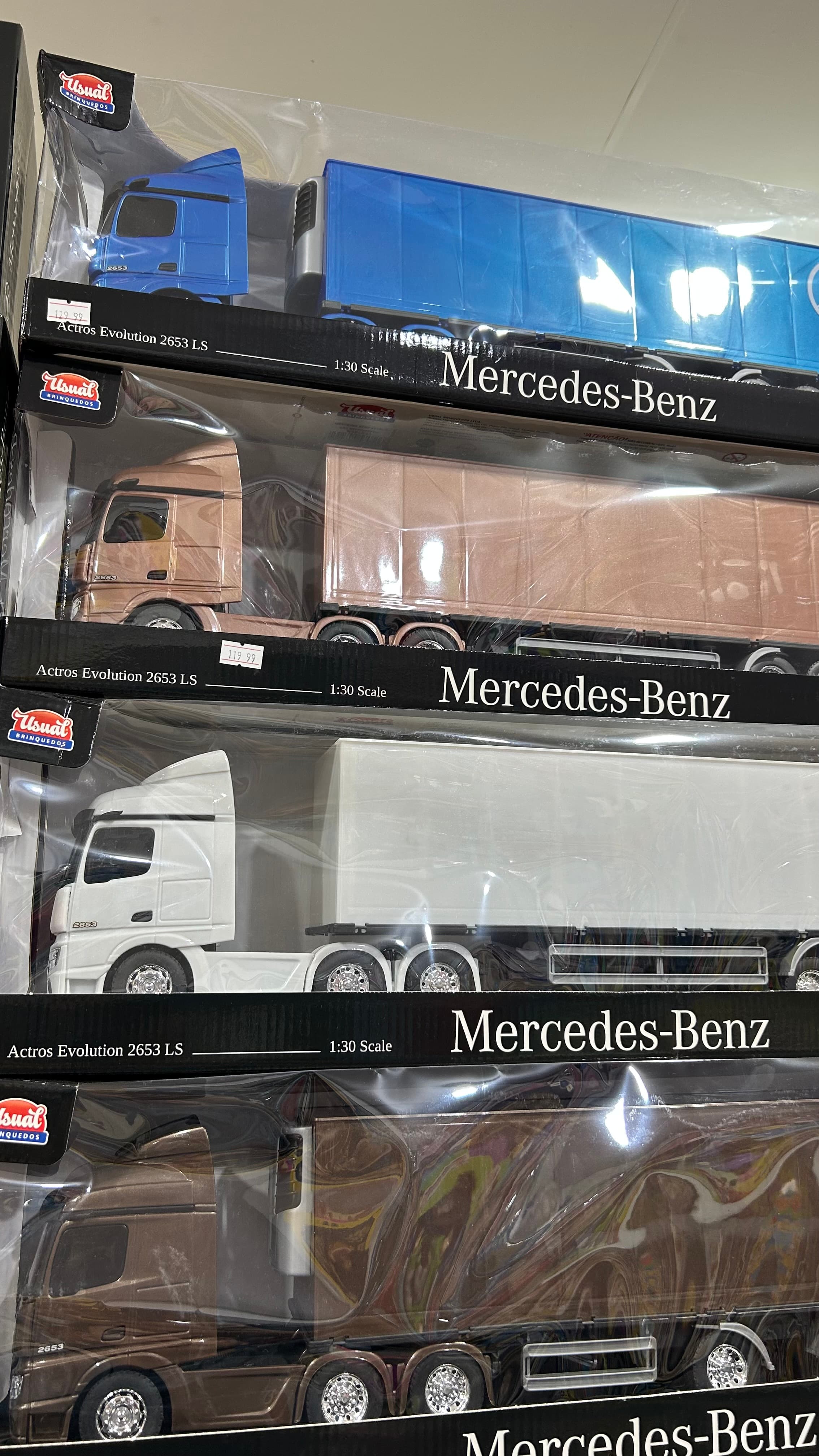 Caminhão Mercedes-Benz Actros