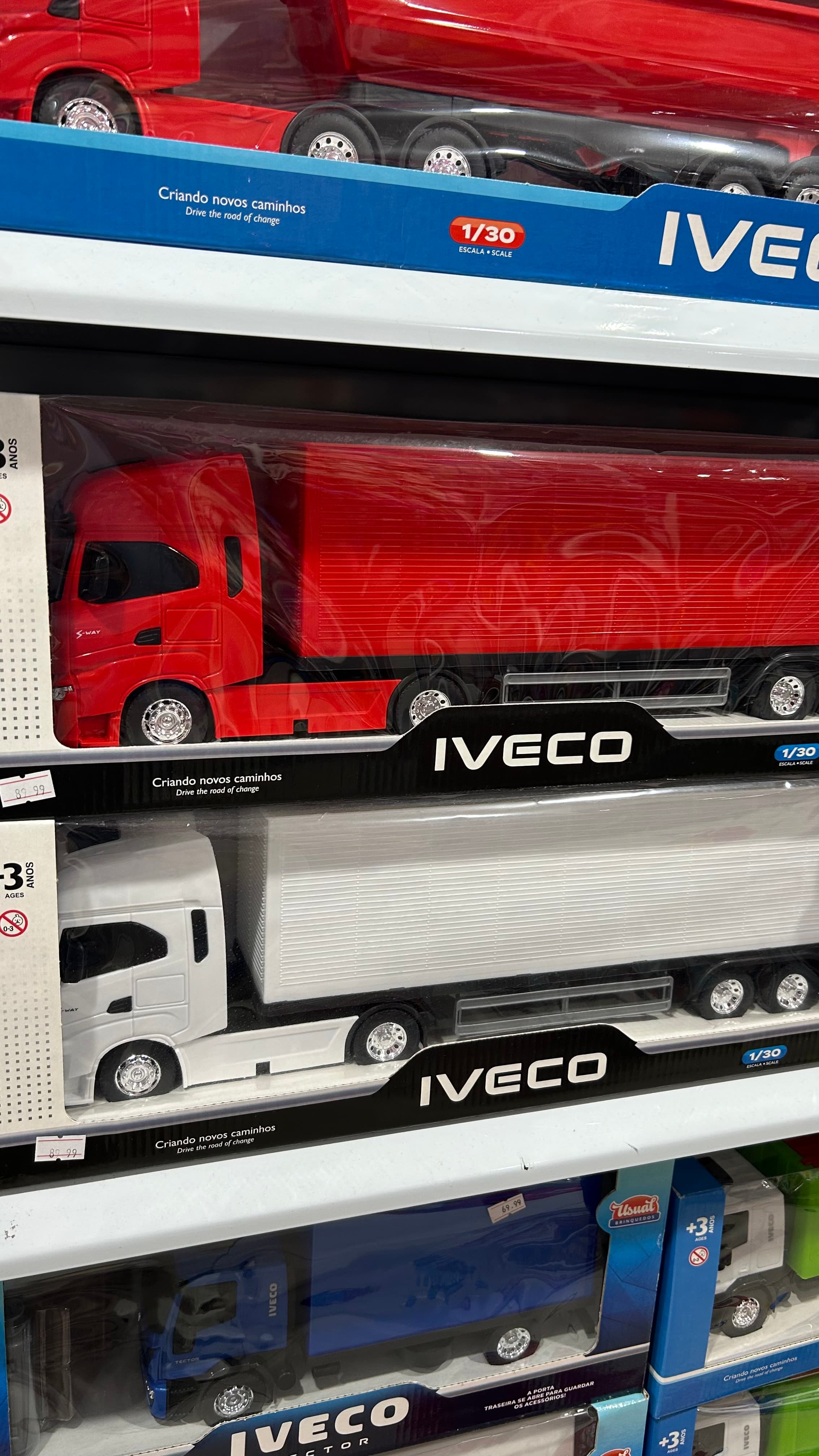 Caminhão Iveco